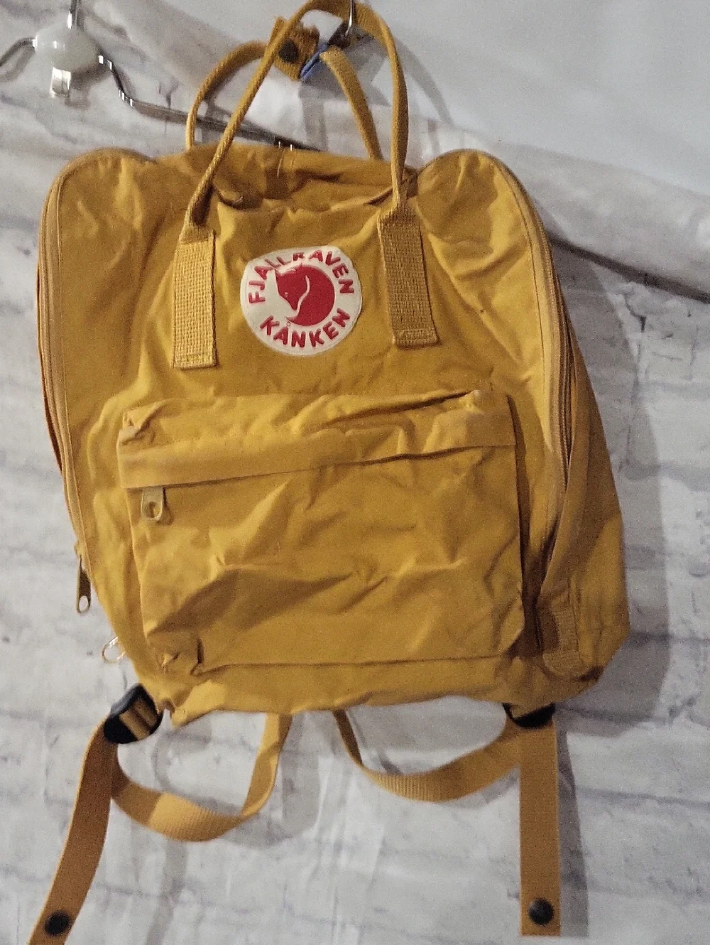 Fjallraven Kanken Backpack in Mustard/Tan Yellow